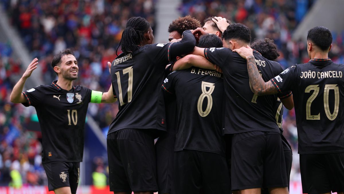 Portugalci nasázeli při stvrzení postupu na MS devět gólů. Irsko vydřelo baráž v nastavení